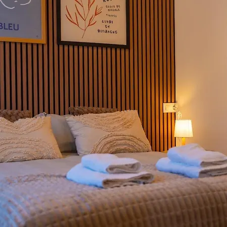 Luxe Parking Train Station Area Apartment Santander